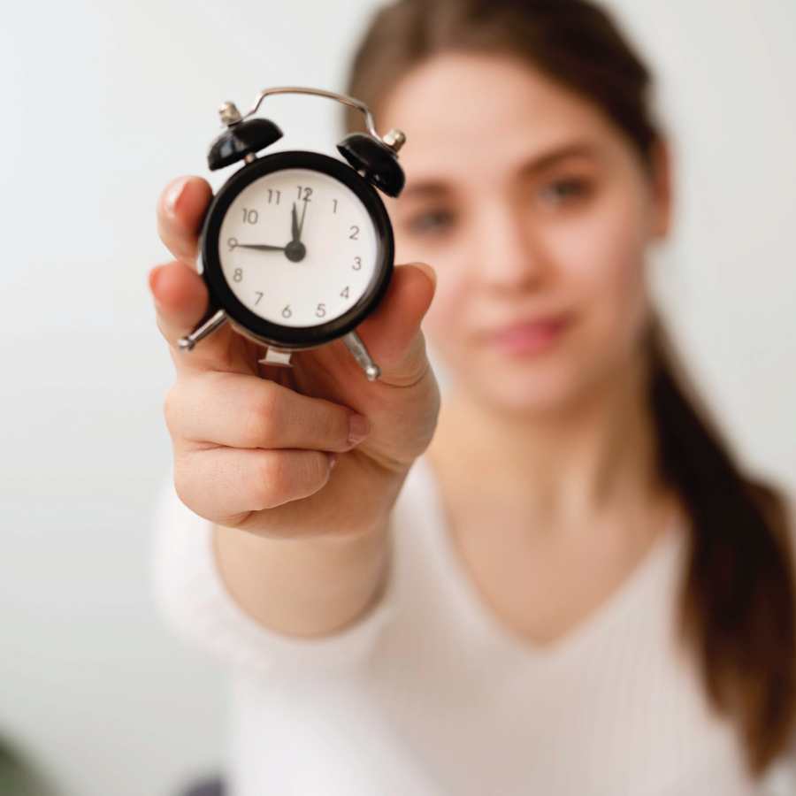 Time de tijd die je zelf aan je randzaken besteedt als ondernemer en kom te weten voor hoeveel uren je een VA nodig hebt