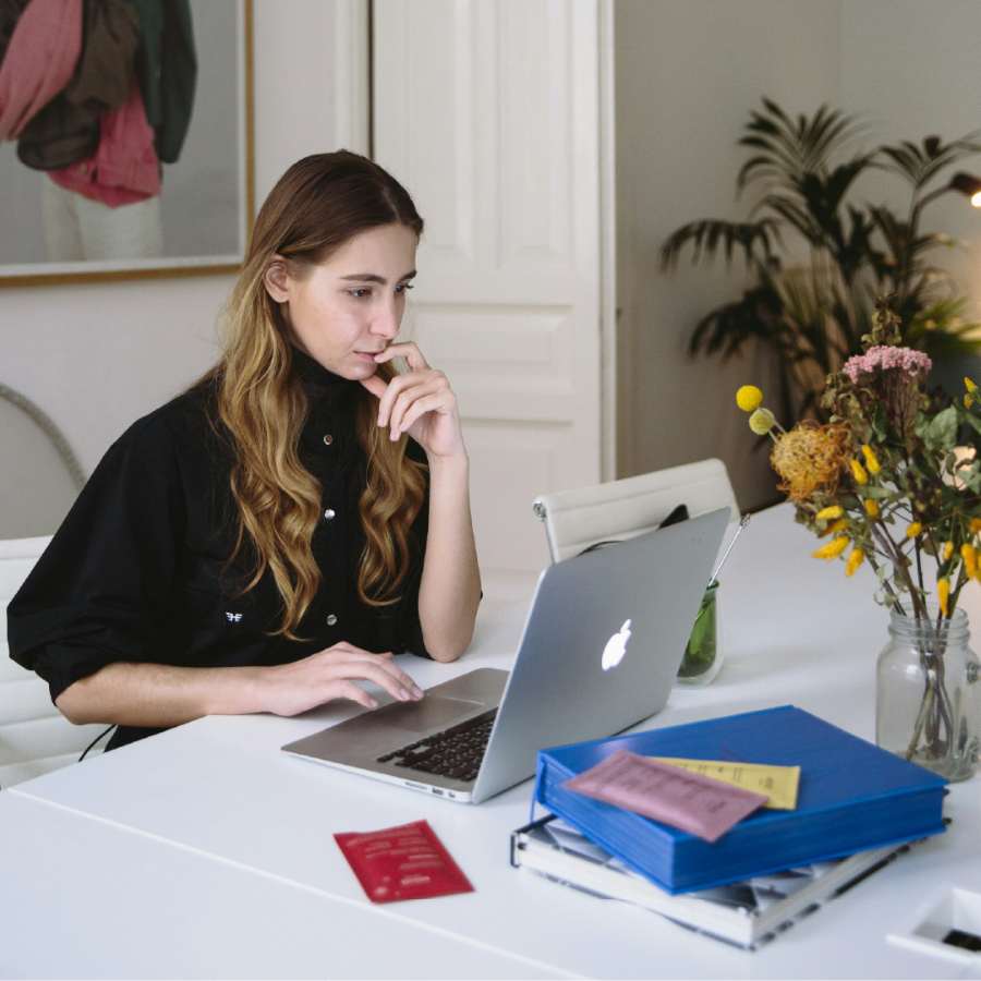Als VA ben je een remote professional, je kiest uiteindelijk zelf met welke klanten je samenwerkt.